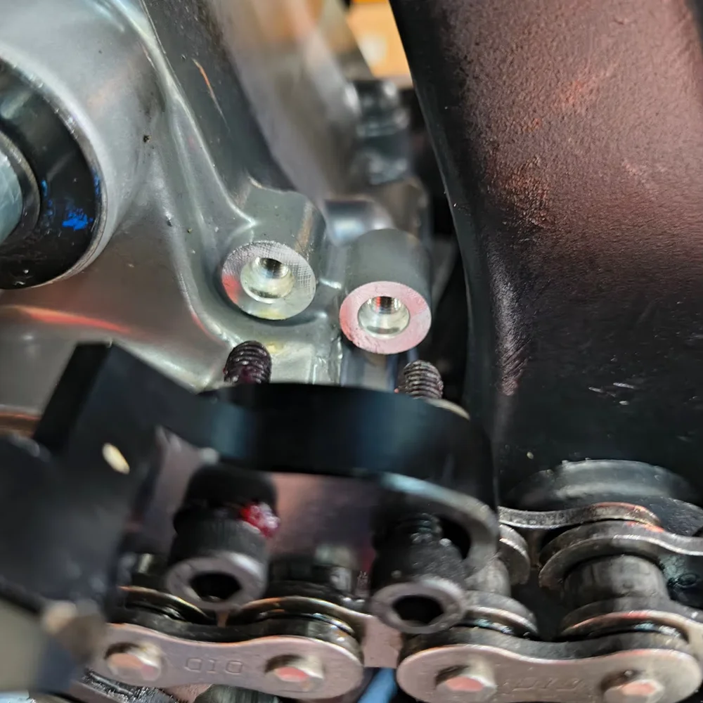 حامل مثبت لناقل الحركة للدراجا - مراجعة Motorcycle Gear Lever Extender وسعره